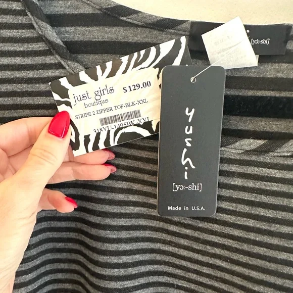 Yushi Black and Grey Stripe A-line Top with Red Accent Zipper Detail XXL NWT - Picture 3 of 5